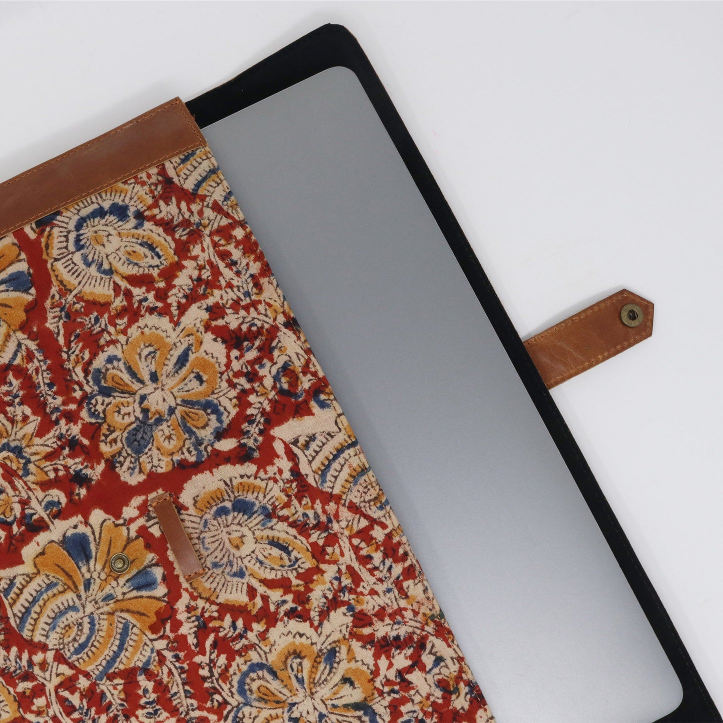 Zelora Paris Laptop Sleeve-Red Floral Kalamkari Edition