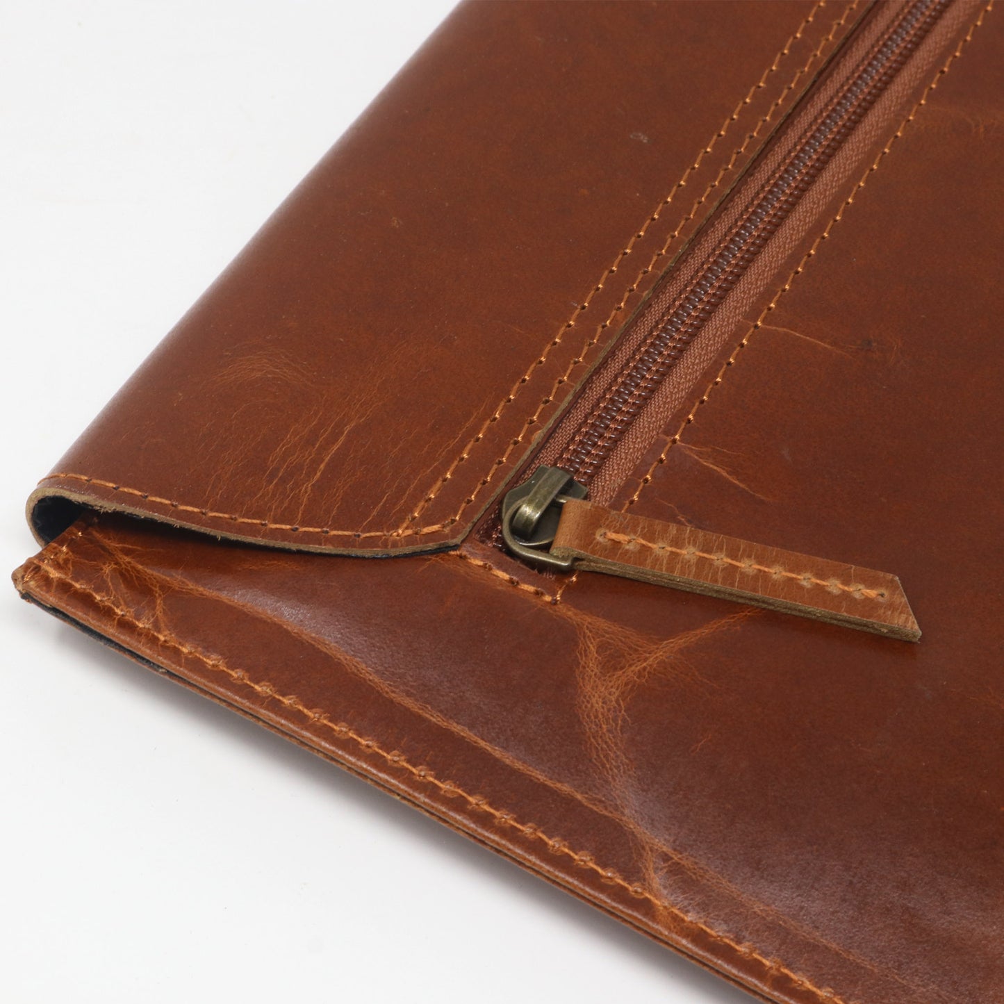 ZELORA PARIS Classic Professional Leather Laptop Sleeve-Tan